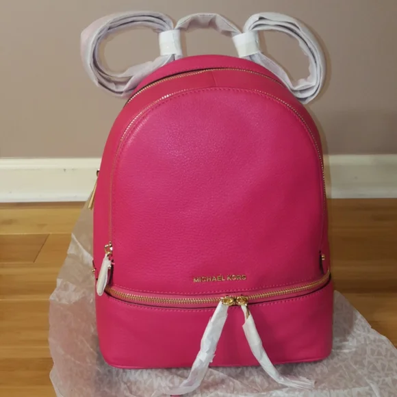 Michael Kors | Bags | Michael Kors Ultra Pink Rhea Zip  display picture 2